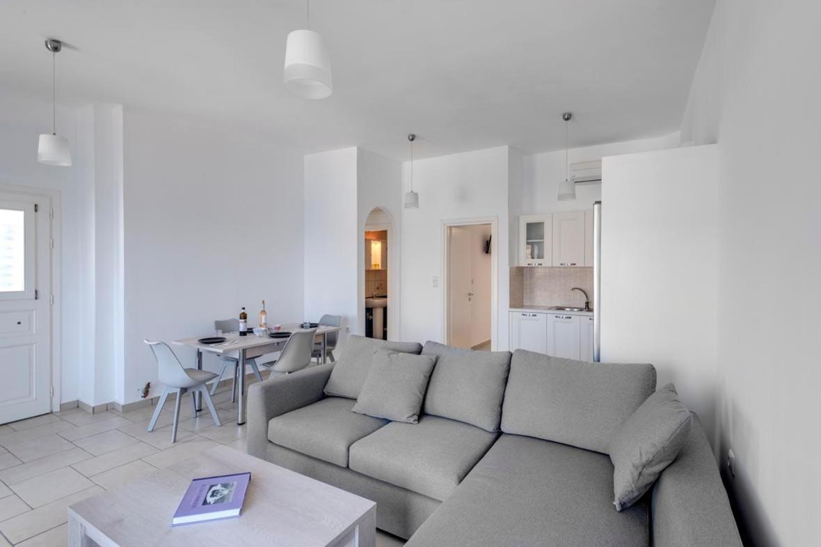 Waterview Apartments Kini Exterior foto
