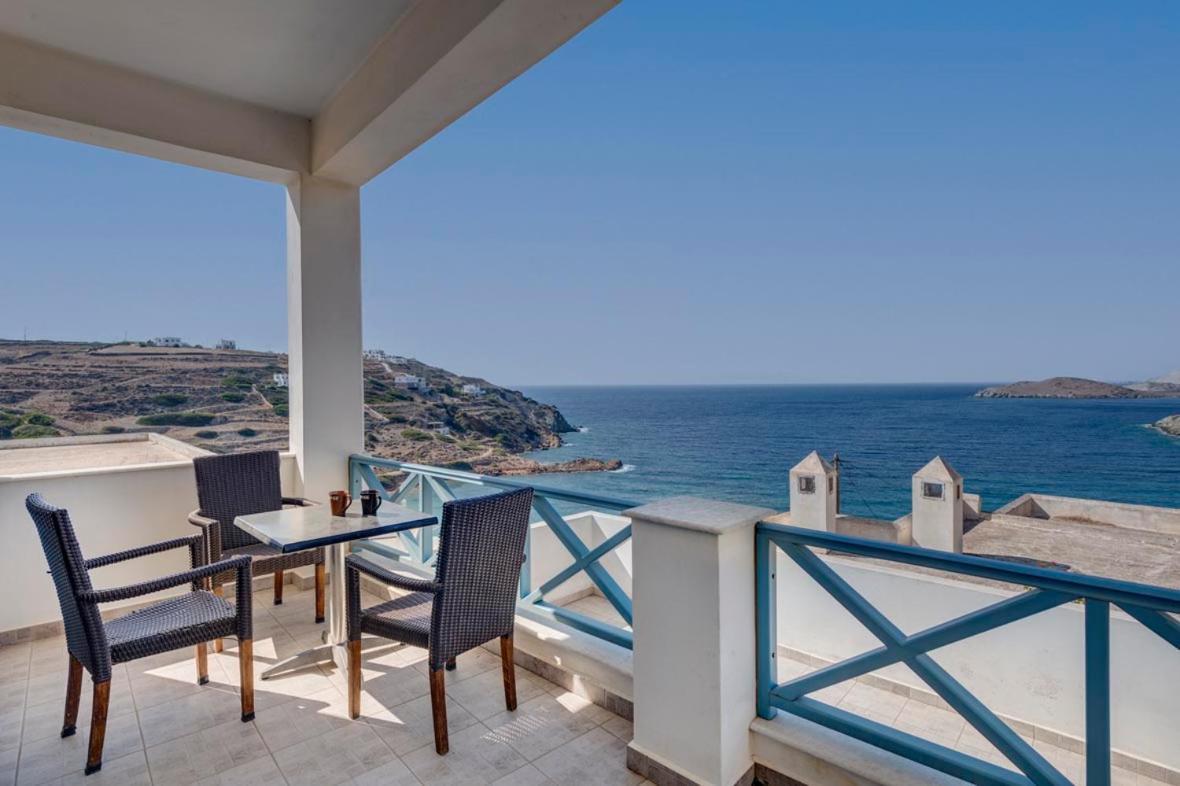 Waterview Apartments Kini Exterior foto